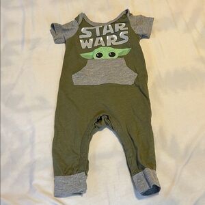 Star Wars Baby Bodysuit - Olive and Gray Size 6/9 Month